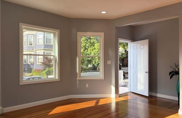98 Whitmarsh Street photos photos