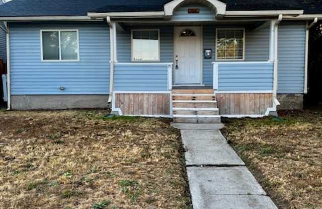 2 Bed 1 Bath Unit Available in Perry District! photos photos