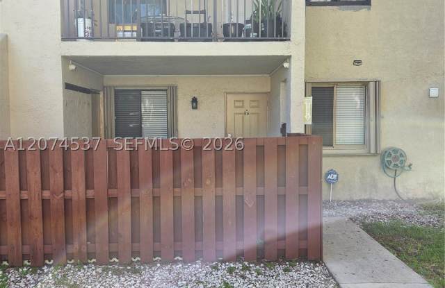 8041 Southgate Blvd photos photos