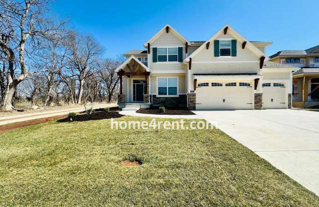 Nearly New Luxury Home in Blue Valley Schools! photos photos