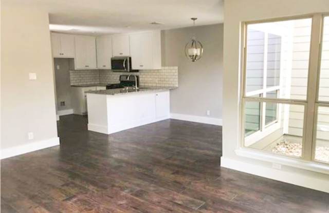 10610 Lanshire Dr. A Gallery 2