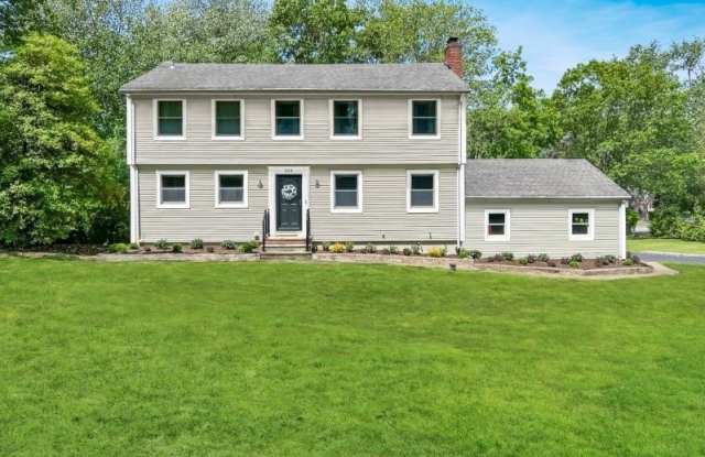 204 Deerfield Ln photos photos