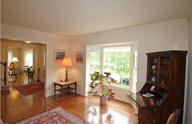 13143 Hutchinson Way Gallery 4