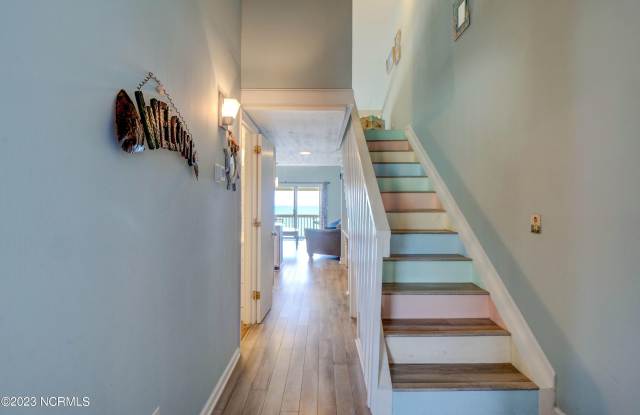 918 N New River Drive Gallery 2