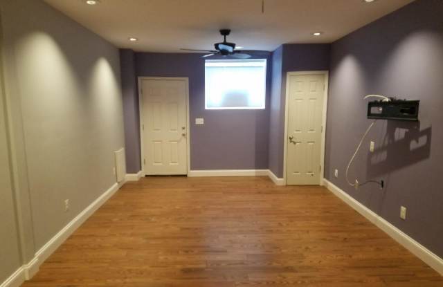 1719 E Lombard St Gallery 3