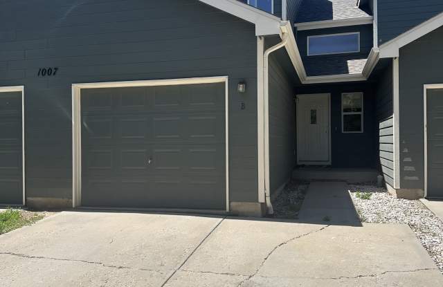 1007 Cuerto Lane - BUnit B photos photos