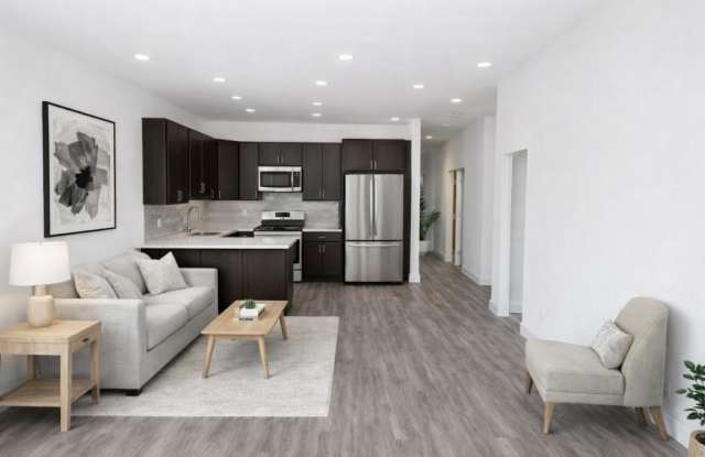 3340 West Evergreen Ave. photos photos
