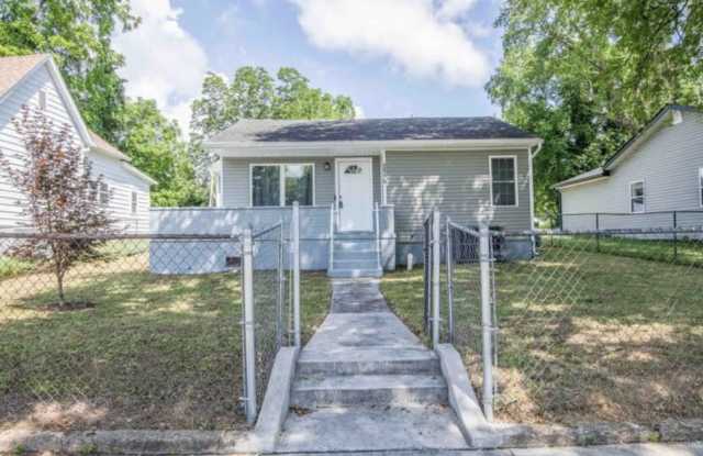 2515 Wilson Ave photos photos