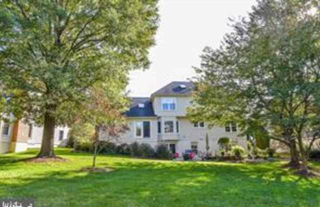 8300 SILVERTHORN ROAD Gallery 2
