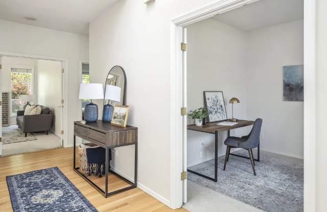 Beautiful One Level Home in the Sought After Westlake Neighborhood is a Must See! Gallery 4