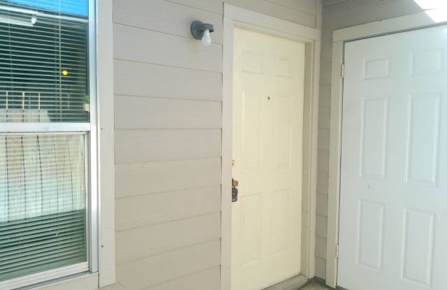 5725 Crestmore - 2/Bed 2/Bath - $1000/month photos photos 5725 Crestmore - 2/Bed 2/Bath - $1000/month photos photos
