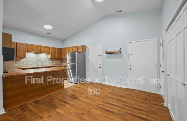 4130-L Charlotte Hwy Gallery 3
