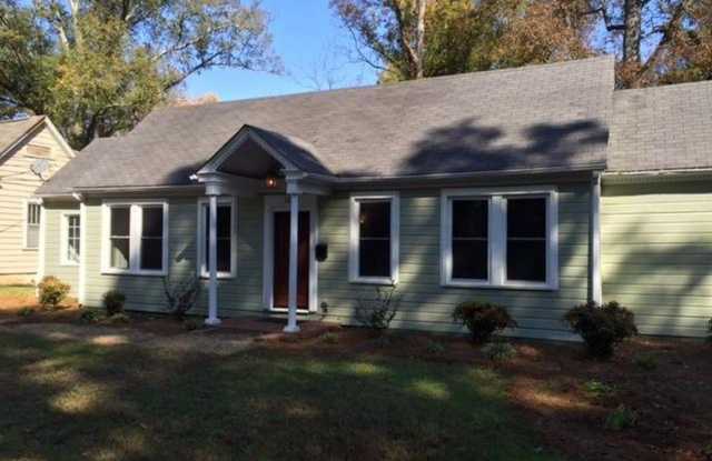 Exclusively Offered by Muse Realty, LLC - 328 Oak Drive, Rock Hill, SC 29730 Exclusively Offered by Muse Realty, LLC - 328 Oak Drive, Rock Hill, SC 29730