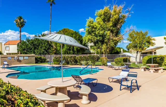 8111 East Glenrosa Avenue Gallery 1