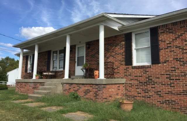 Country Living in Cropper! Gallery 3