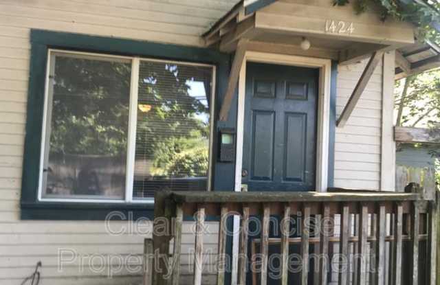 1424 West 10th Alley photos photos