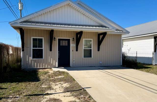 *** MOVE IN SPECIAL *** 3 BED 2 BATH photos photos