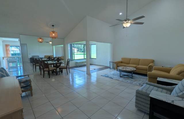 Beautifully Renovated 2BR/2BA Home in Martin Downs Golf Community – annual rental Gallery 4