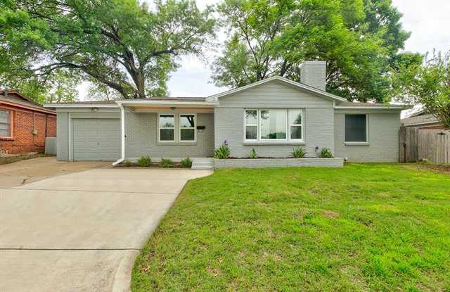 5732 Tracyne Drive - 5732 Tracyne Street, Westworth Village, TX 76114