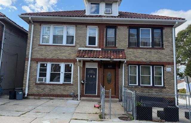 621 Columbia Avenue 2 - 621 Columbia Avenue, North Bergen, NJ 07047