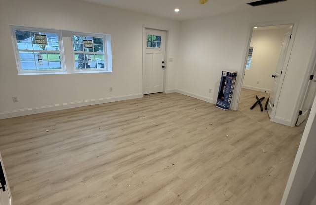 20 Wilson Avenue Gallery 2