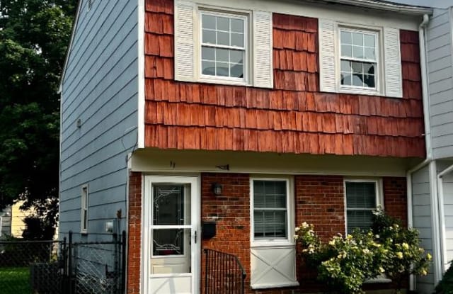 17 West Pearl Street - 17 West Pearl Street, Burlington, NJ 08016
