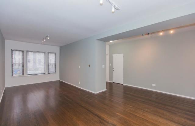 729 West Cornelia Gallery 3