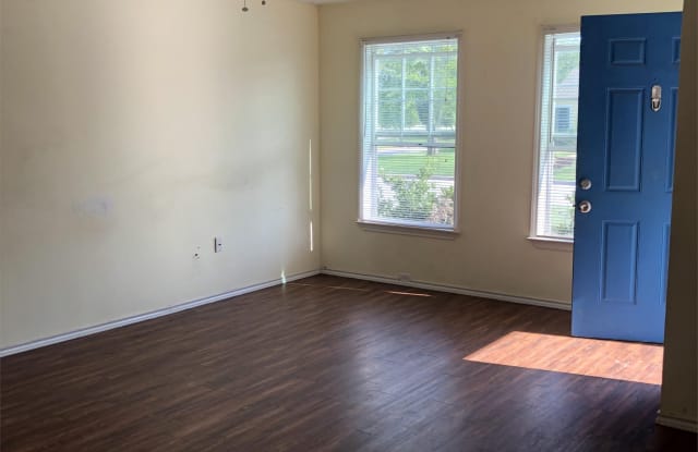 4909 Donnelly Avenue - 4909 Donnelly Avenue, Fort Worth, TX 76107
