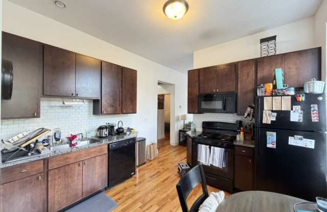 1714 Sunnyside Gallery 2