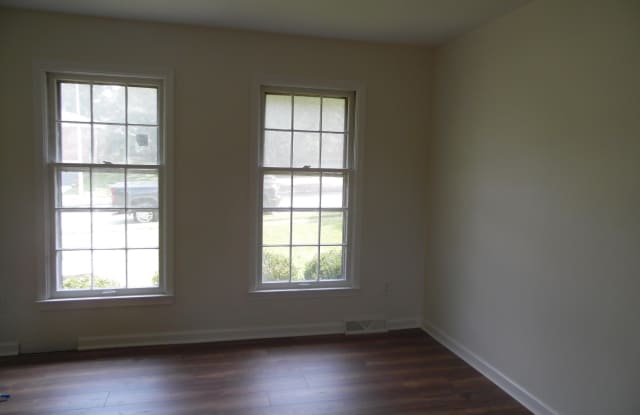 3301 Pepperhill Road Gallery 2