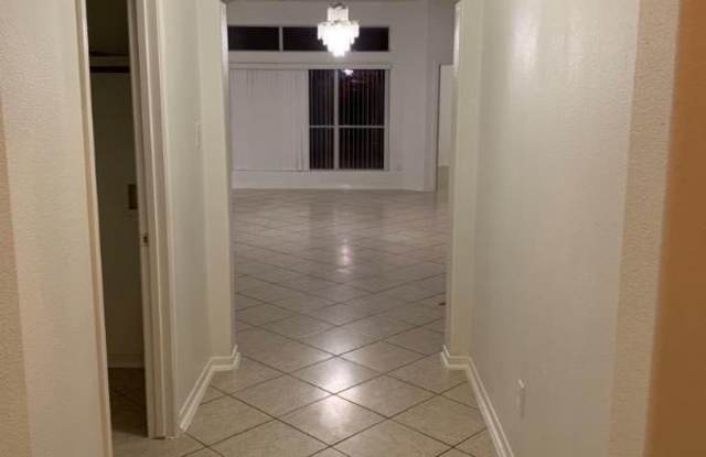 20227 Avery Point Dr Gallery 2