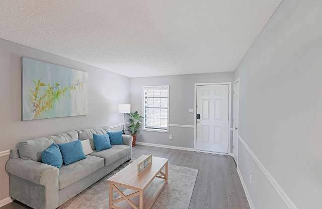 Lindsey Manor Apartments Gallery 4
