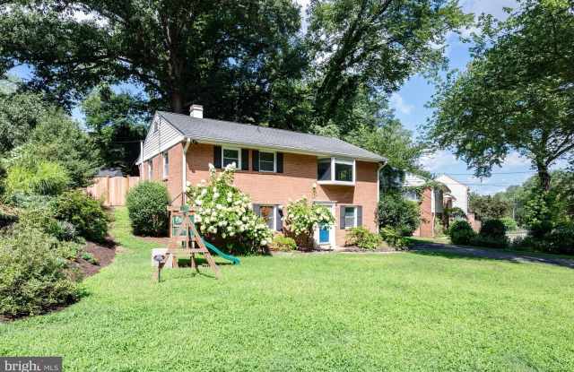 6508 BERKSHIRE Drive Gallery 3