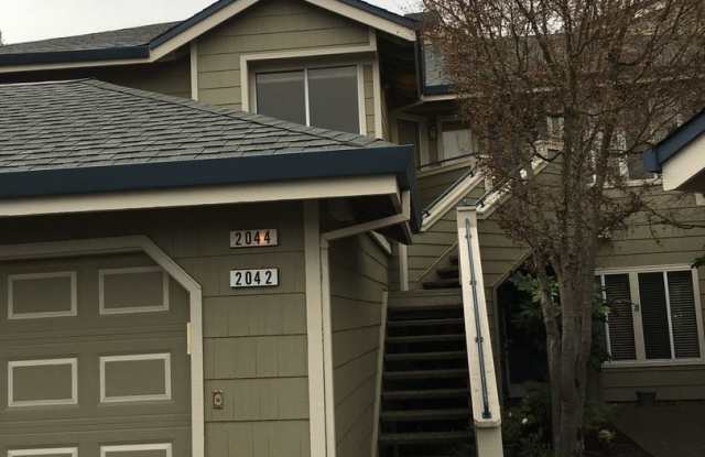 2044 Stonefield Lane - 2044 Stonefield Lane., Santa Rosa, CA 95403