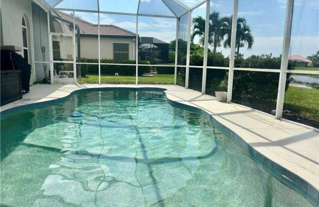 2246 Oxford Ridge Circle Gallery 2