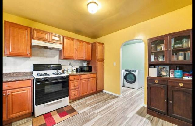 Charming 2BR House in Banning Gallery 4