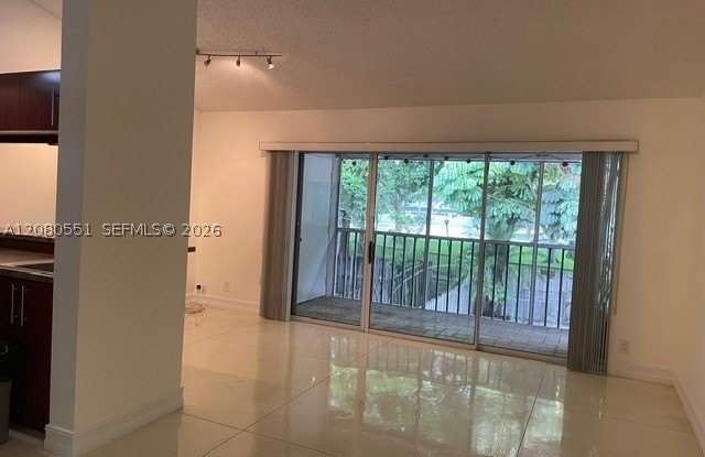 9522 SW 140th Ct Gallery 3