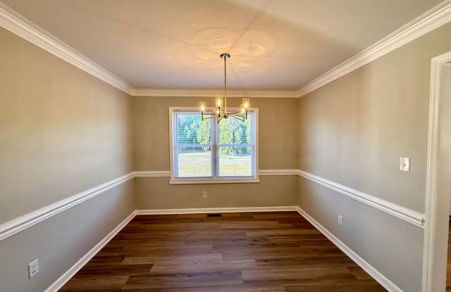Three bedroom, 2 bath house in Elon Gallery 4