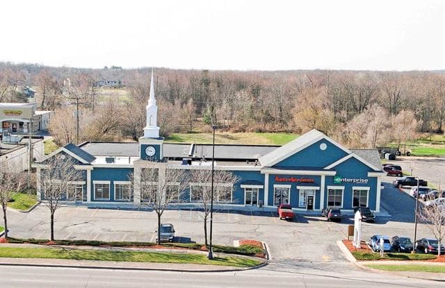 2734 E HIGHLAND Road E - 2734 E Highland Rd, Oakland County, MI 48356