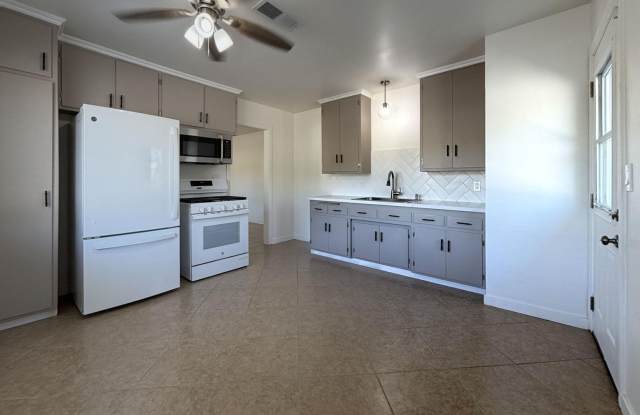 PRICE REDUCTION! 12704 California St. - 2 Bedroom 1.5 Bathroom Newly Updated Home in Yucaipa! - 12704 California Street, Yucaipa, CA 92399