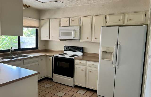 Ready For Immediate Move IN !! photos photos