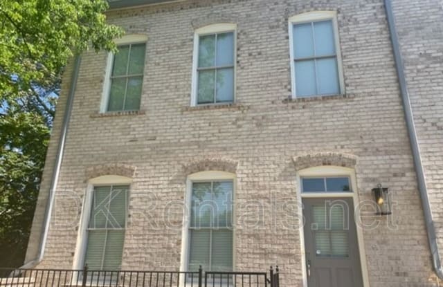 107 Old Orchard Lane - 107 Old Orchard Ln, Roswell, GA 30075