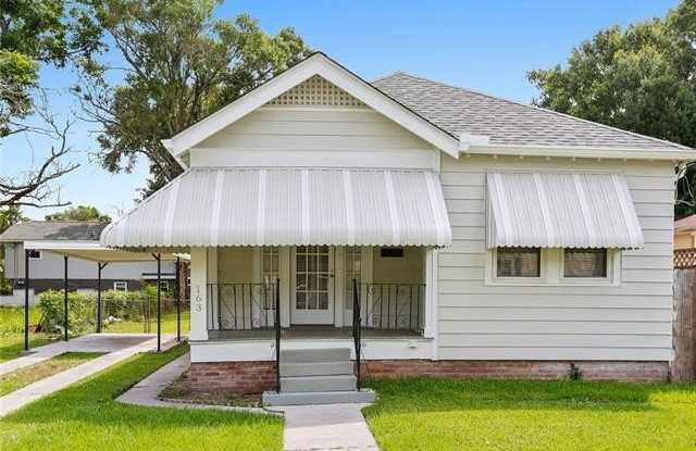 163 JEFFERSON HEIGHTS Avenue photos photos