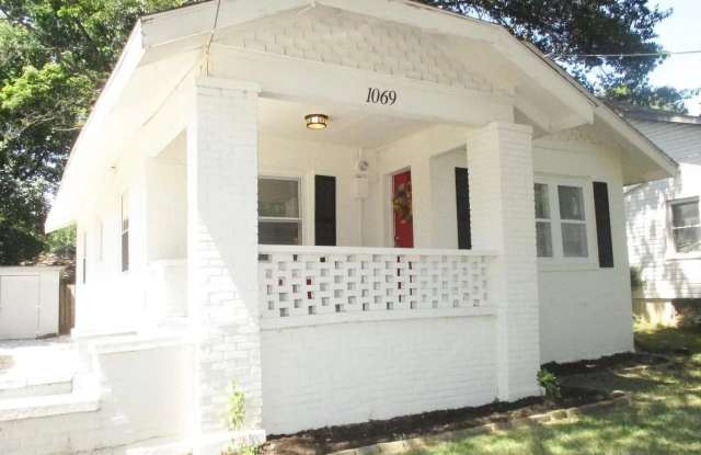 Charming 2-Bed, 1-Bath Fully Furnished Home – Ready for Move-In! photos photos