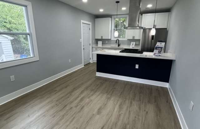 5599 Craig Avenue Gallery 2
