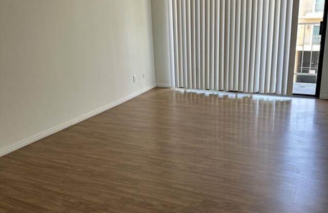 957 S St Andrews Pl Gallery 4