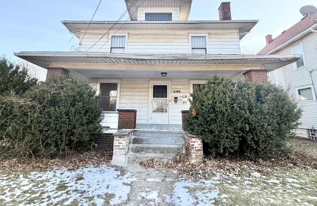 2300 9th St Sw photos photos