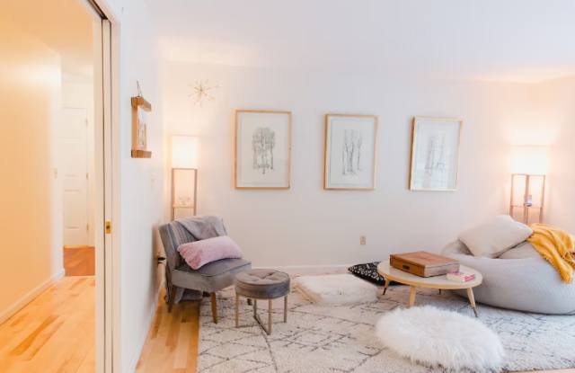 6 Brownell Way - 6 Brownell Way, South Burlington, VT 05403