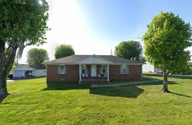 3 Bed/2 Bad House with detached 2 car garage/shop photos photos