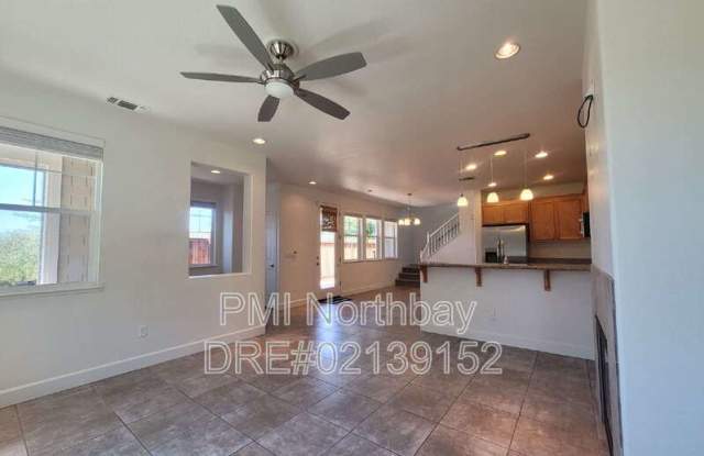 481 Lexington Dr Gallery 3
